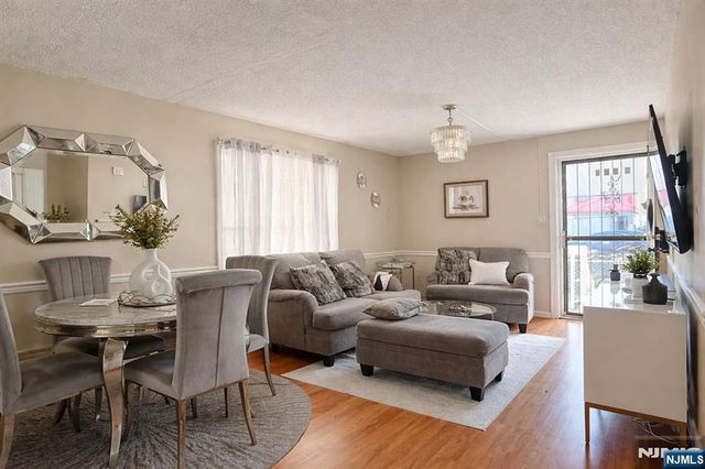 321-323 15th Avenue 1, Paterson, NJ 07504