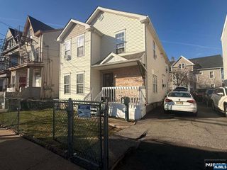 321-323 15th Avenue 1, Paterson, NJ 07504