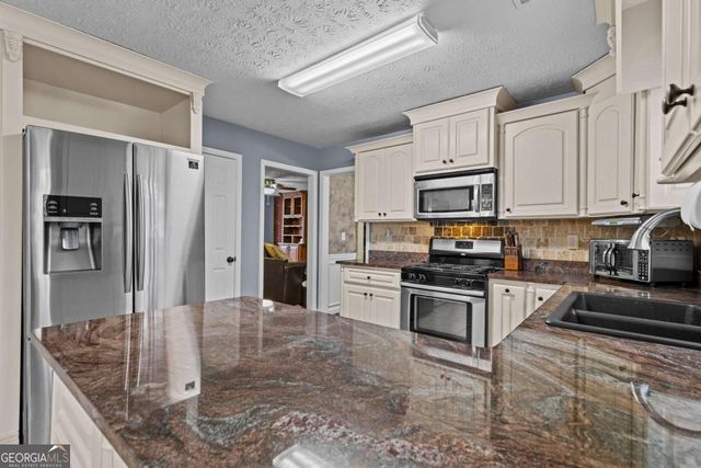 1480 Bramlett Forest Trail, Lawrenceville, GA 30045