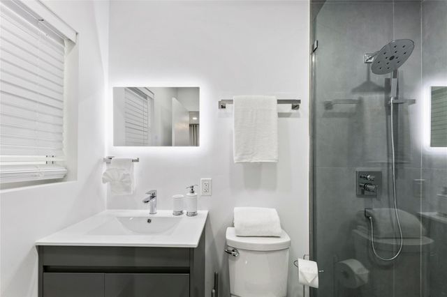 3329 NE 17th Street, Fort Lauderdale, FL 33305