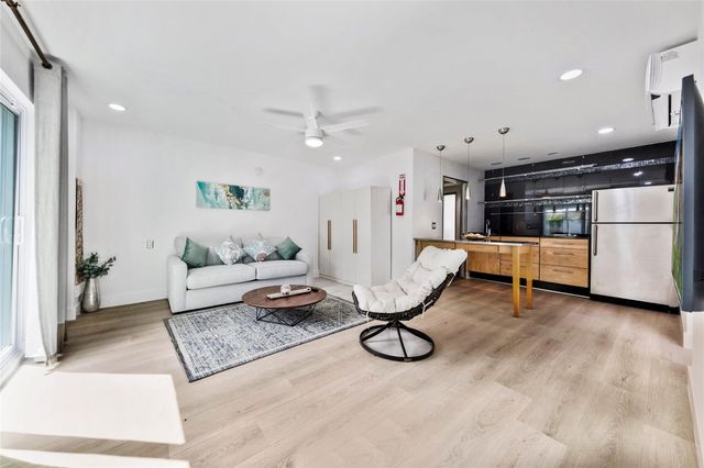3329 NE 17th Street, Fort Lauderdale, FL 33305