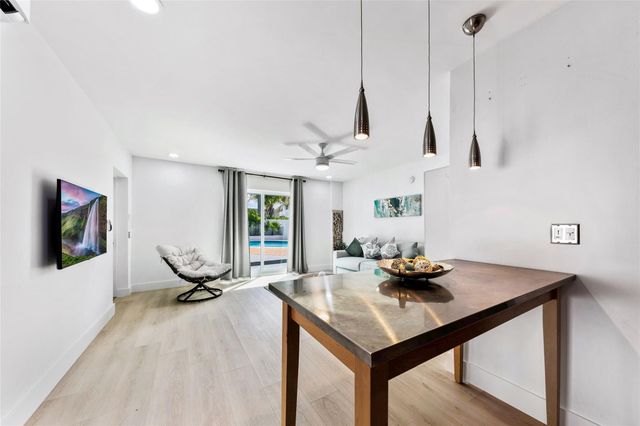 3329 NE 17th Street, Fort Lauderdale, FL 33305