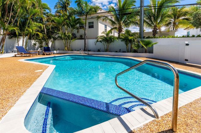 3329 NE 17th Street, Fort Lauderdale, FL 33305