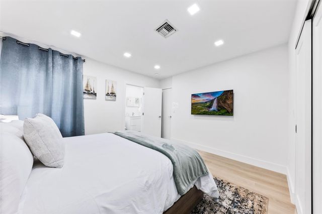 3329 NE 17th Street, Fort Lauderdale, FL 33305