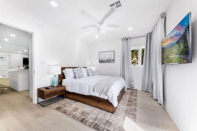 3329 NE 17th Street, Fort Lauderdale, FL 33305