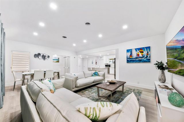 3329 NE 17th Street, Fort Lauderdale, FL 33305