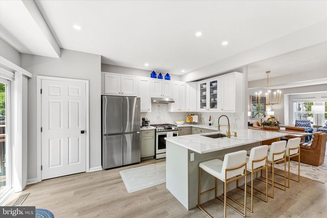 6836 GENERAL LAFAYETTE WAY, Gainesville, VA 20155