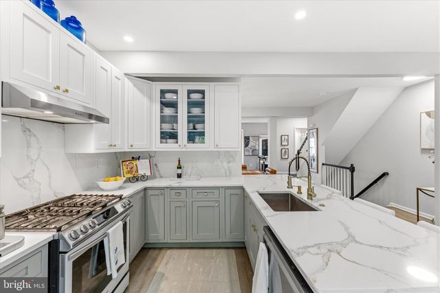 6836 GENERAL LAFAYETTE WAY, Gainesville, VA 20155