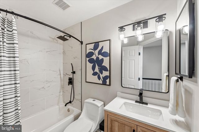 6836 GENERAL LAFAYETTE WAY, Gainesville, VA 20155