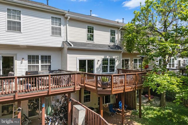 6836 GENERAL LAFAYETTE WAY, Gainesville, VA 20155