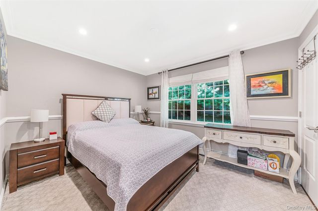 80 Sycamore Circle, Stony Brook, NY 11790