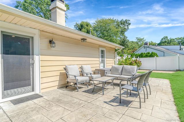 80 Sycamore Circle, Stony Brook, NY 11790