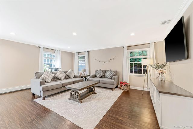 80 Sycamore Circle, Stony Brook, NY 11790