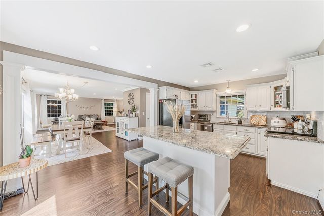 80 Sycamore Circle, Stony Brook, NY 11790