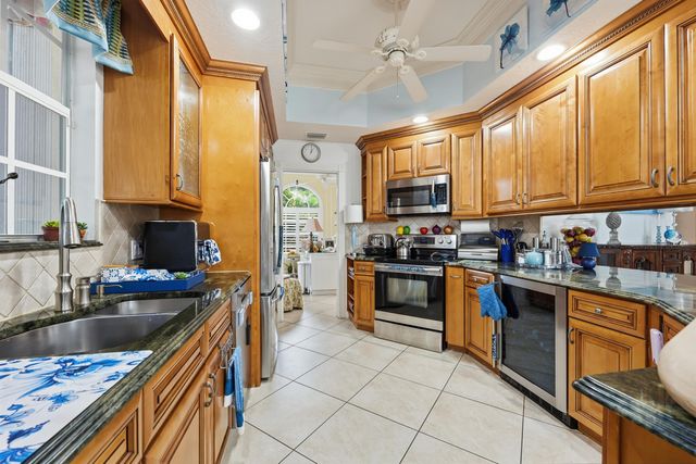 8259 Nevis Place, Wellington, FL 33414