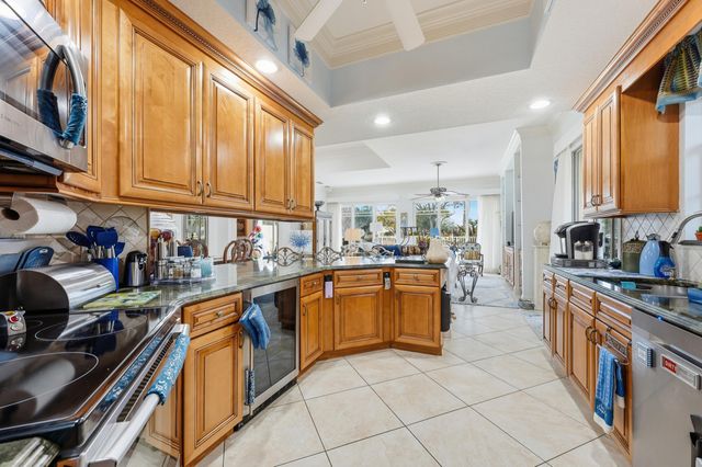 8259 Nevis Place, Wellington, FL 33414
