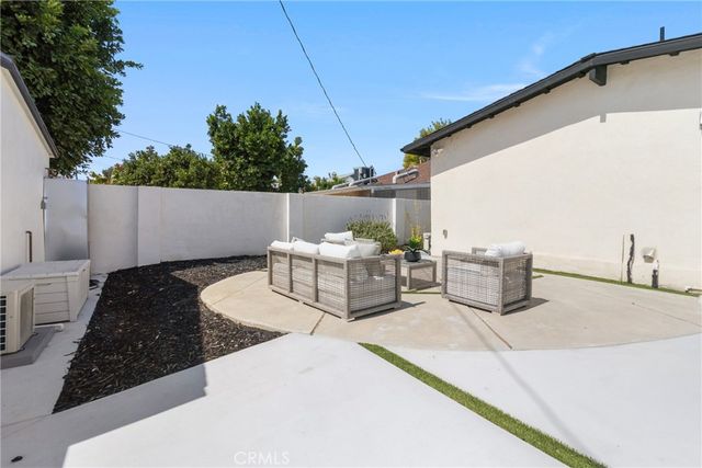 18216 Hartland Street, Reseda, CA 91335