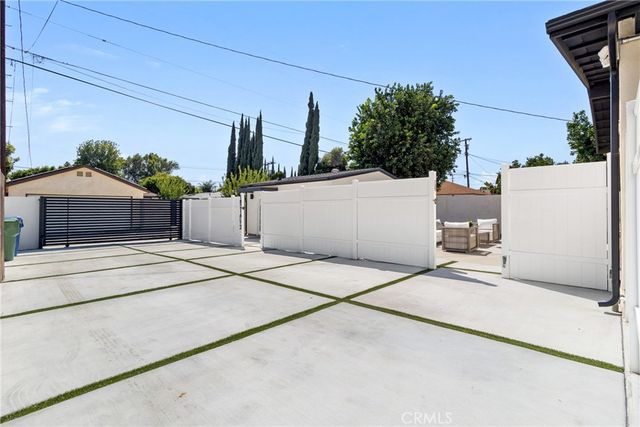 18216 Hartland Street, Reseda, CA 91335