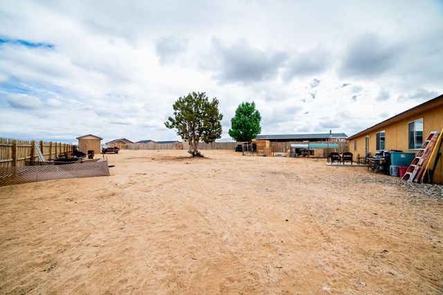 337 4th Avenue SW, Rio Rancho, NM 87124