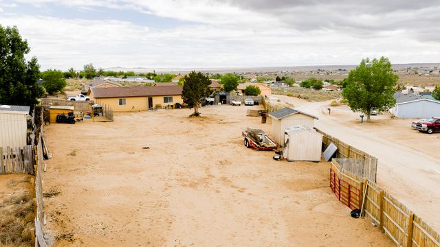 337 4th Avenue SW, Rio Rancho, NM 87124