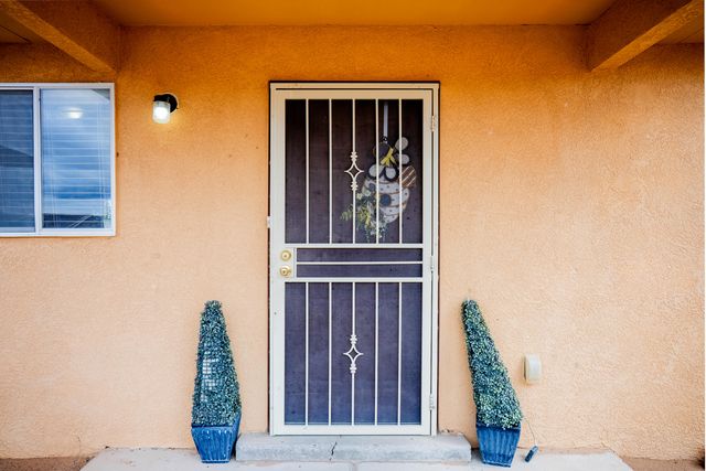 337 4th Avenue SW, Rio Rancho, NM 87124