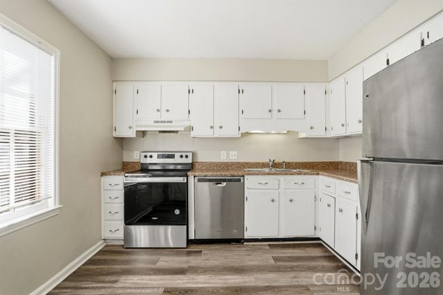 4748 Old Lantern Way, Charlotte, NC 28212