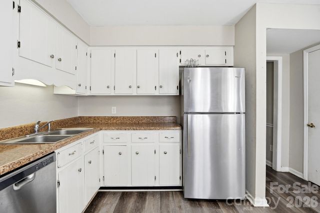 4748 Old Lantern Way, Charlotte, NC 28212