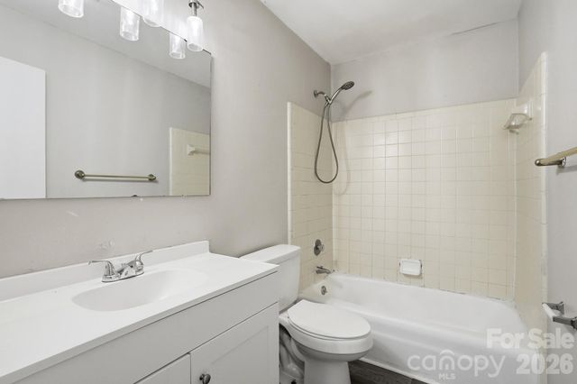 4748 Old Lantern Way, Charlotte, NC 28212