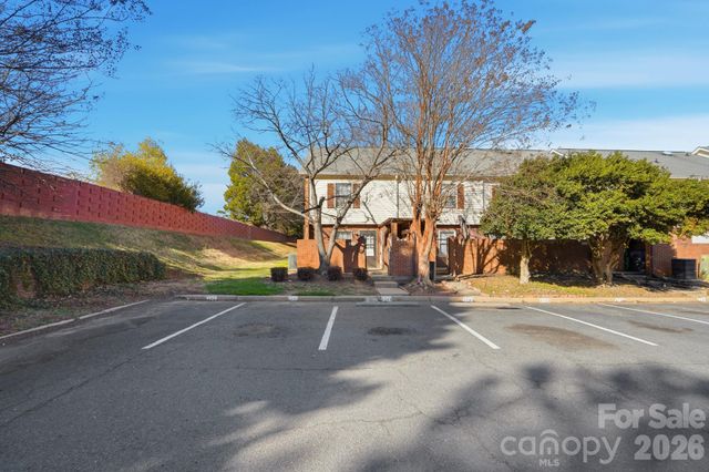 4748 Old Lantern Way, Charlotte, NC 28212