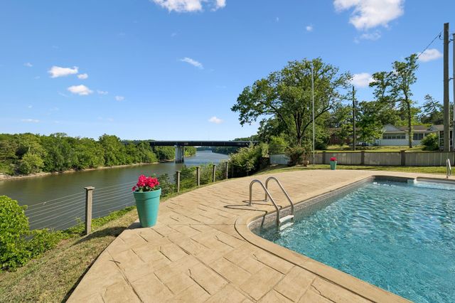 4434 Brush Hill Rd, Nashville, TN 37216