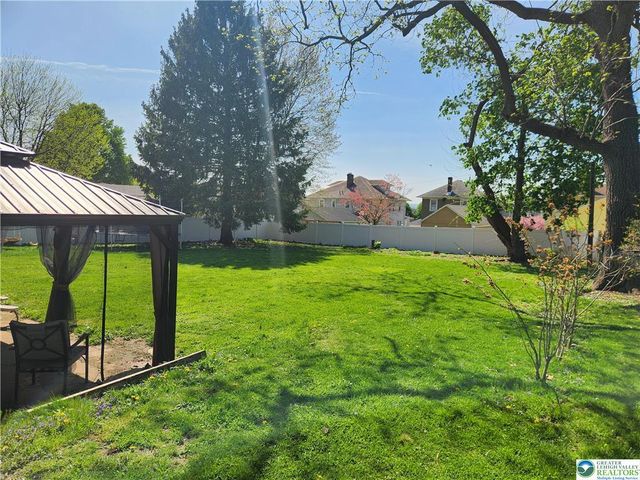 422 Belvidere Street, Nazareth Boro, PA 18064