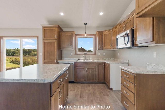 1703 BETTY JEAN LANE, Green Bay, WI 54313