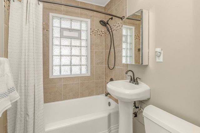 5524 Fremont Avenue S, Minneapolis, MN 55419