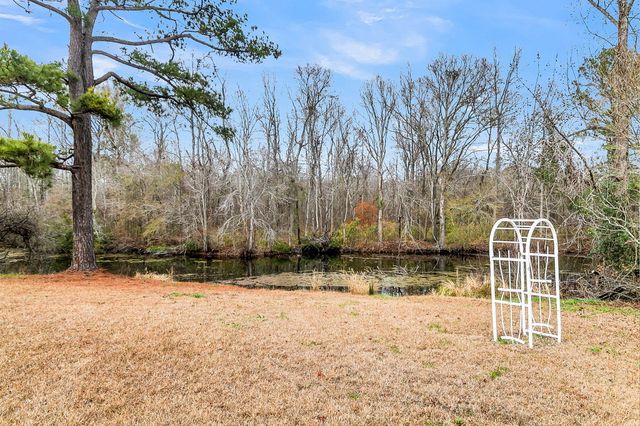 1677 Clearview Drive, Manning, SC 29102