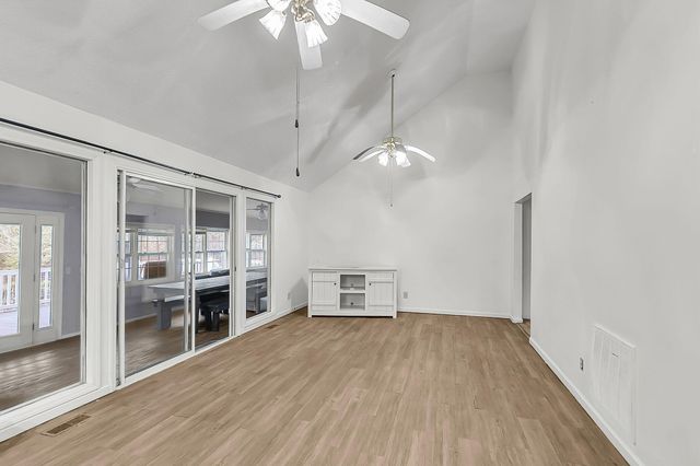 1677 Clearview Drive, Manning, SC 29102