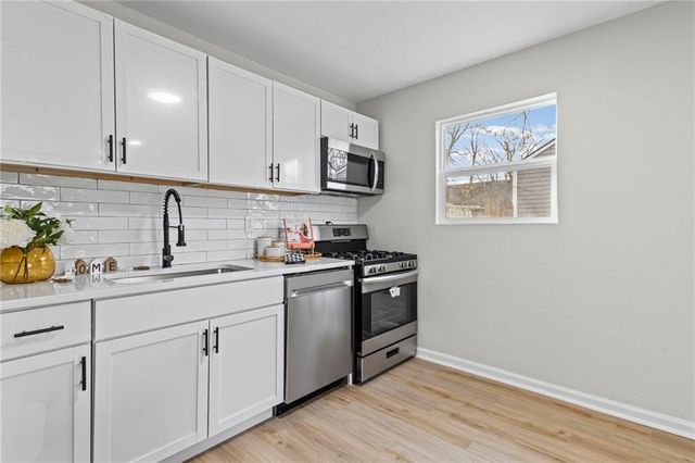 4917 Locust Avenue, Kansas City, KS 66106