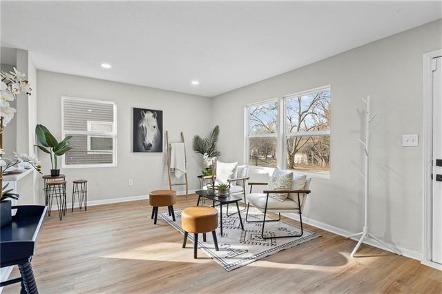 4917 Locust Avenue, Kansas City, KS 66106