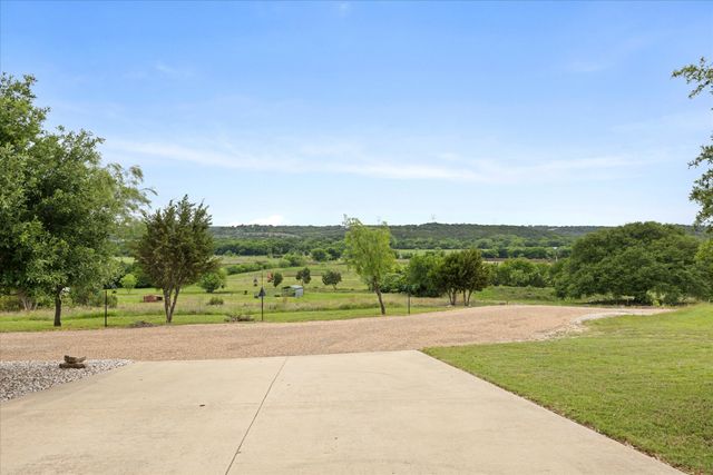 3318 CR 302, Glen Rose, TX 76048