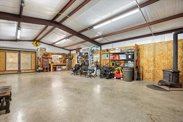 3318 CR 302, Glen Rose, TX 76048