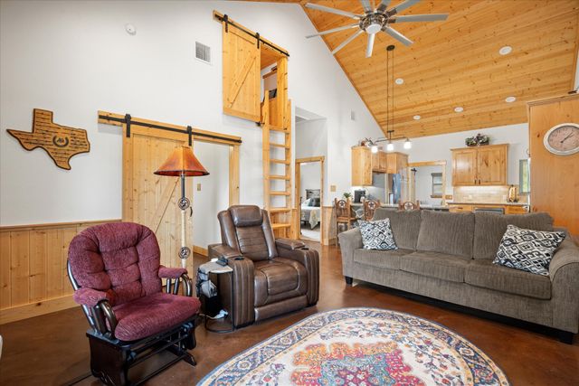 3318 CR 302, Glen Rose, TX 76048