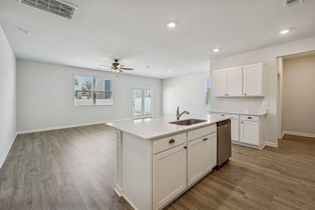 2367 Tate Farm Lane, White House, TN 37188