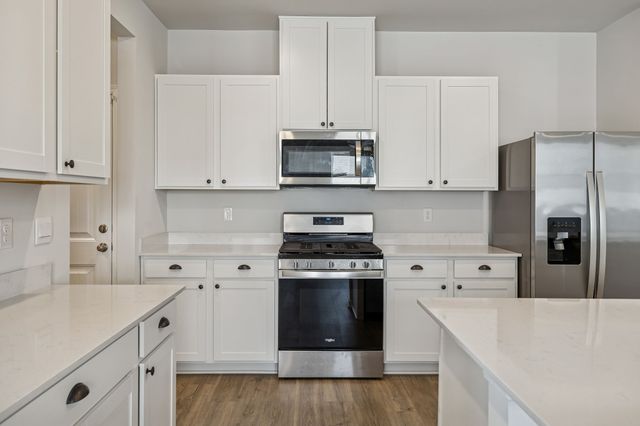 2367 Tate Farm Lane, White House, TN 37188