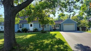 171 Champion Ave, Webster, NY 14580
