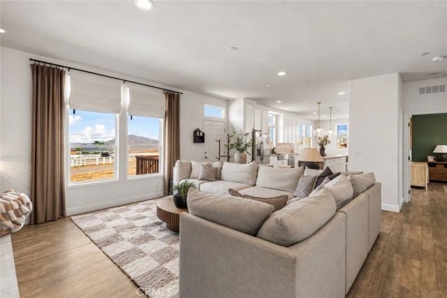 7534 Stewart Road, Colton, CA 92324