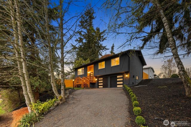 7211 182nd Street SW, Edmonds, WA 98026