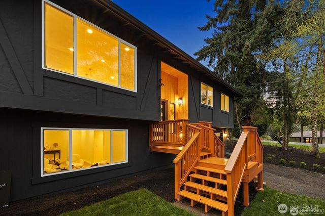 7211 182nd Street SW, Edmonds, WA 98026