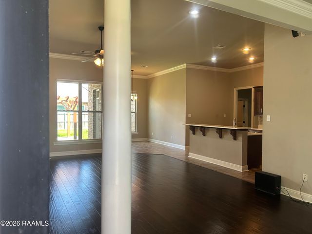 222 Woodhaven Road, Youngsville, LA 70592