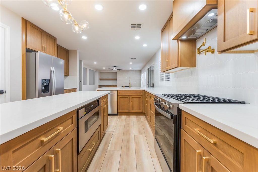 6321 Eagle Pass Court, North Las Vegas, NV 89084 — photo 3