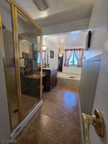 248 Main St, Middletown Twp., NJ 07758