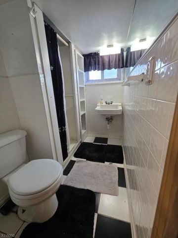 248 Main St, Middletown Twp., NJ 07758